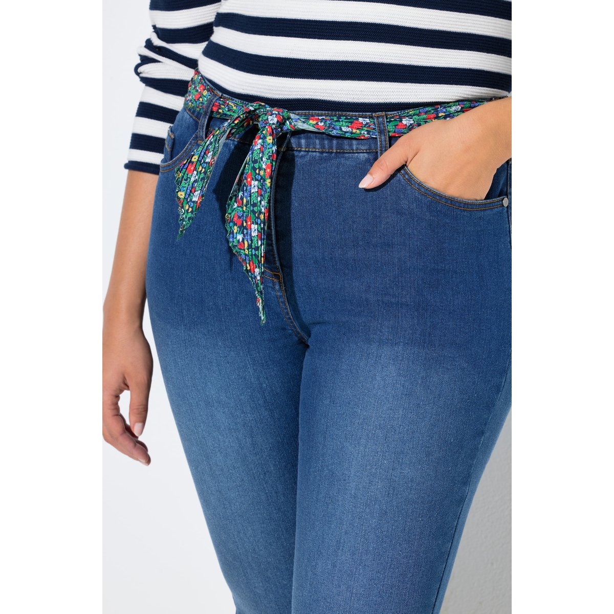 Jean Sarah avec ceinture foulard bleu jean, ULLA POPKEN