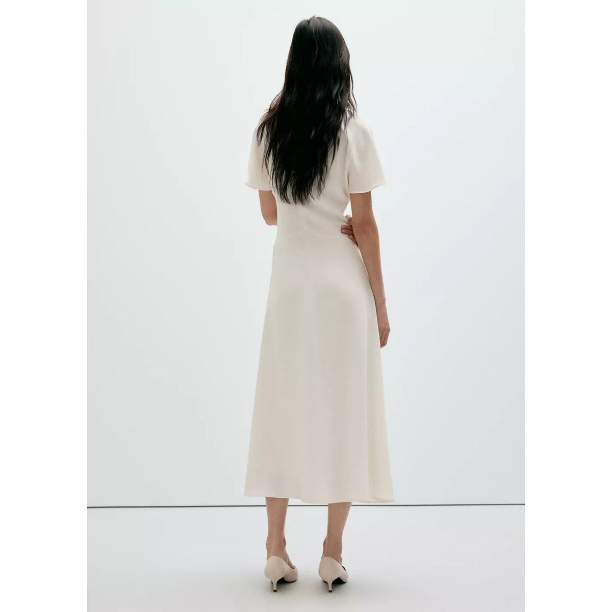 Robe col V à manches courtes blanc, MANGO