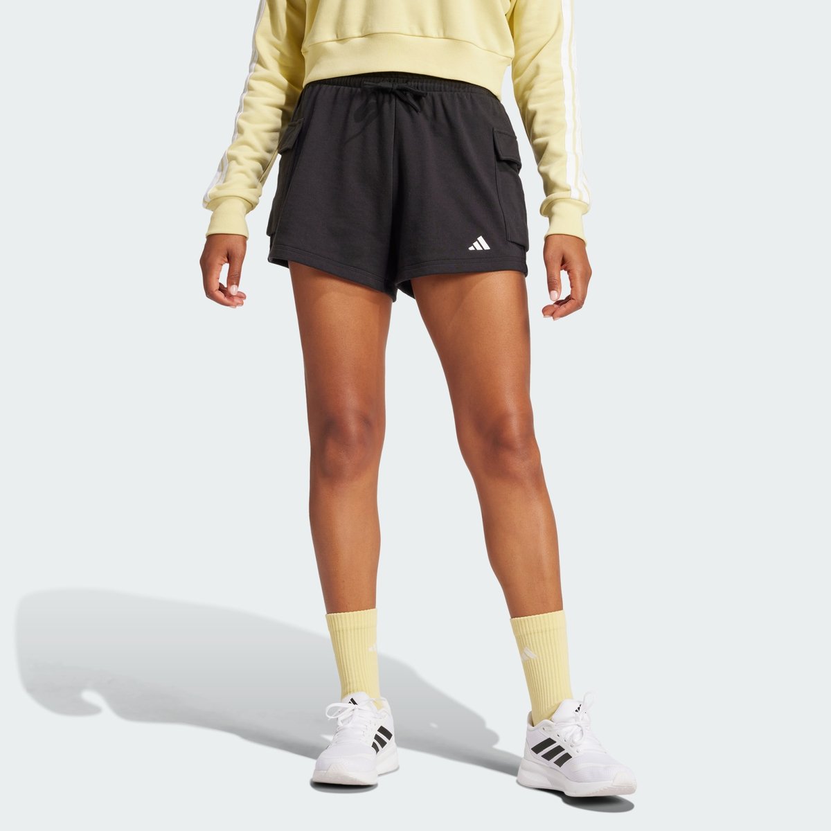 Short Cargo French Terry Petit Logo Essentials Short Cargo French Terry Petit Logo Essentials black / white, ADIDAS SPORTSWEAR