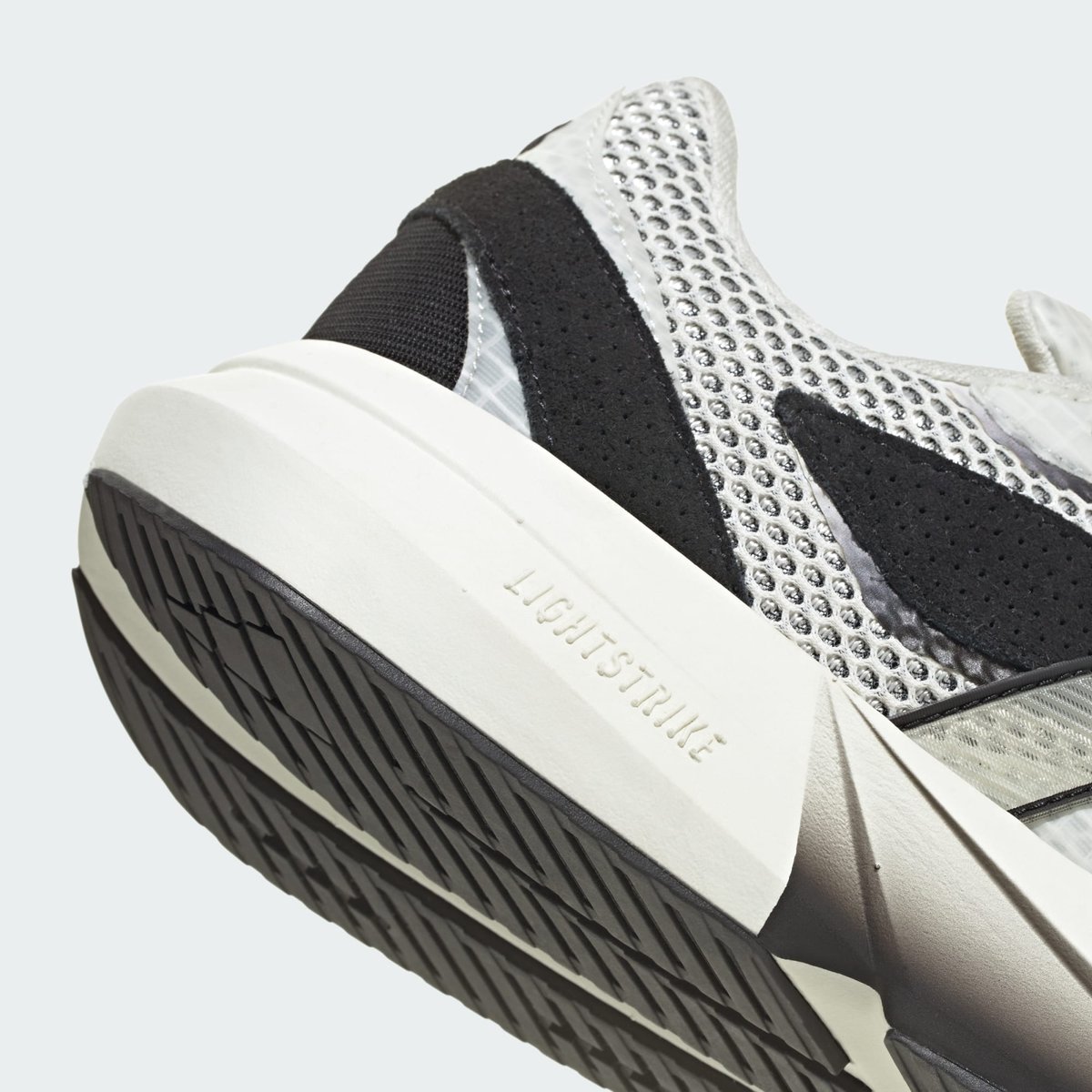 Chaussure Lightblaze Chaussure Lightblaze off white / off white / core black, ADIDAS SPORTSWEAR