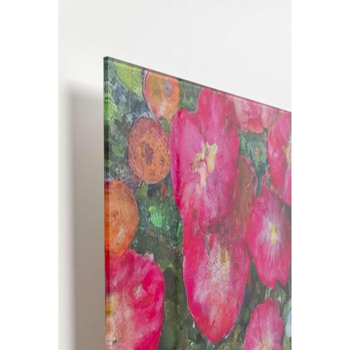 Tableau en verre femme et mur de fleurs multicolore, KARE DESIGN