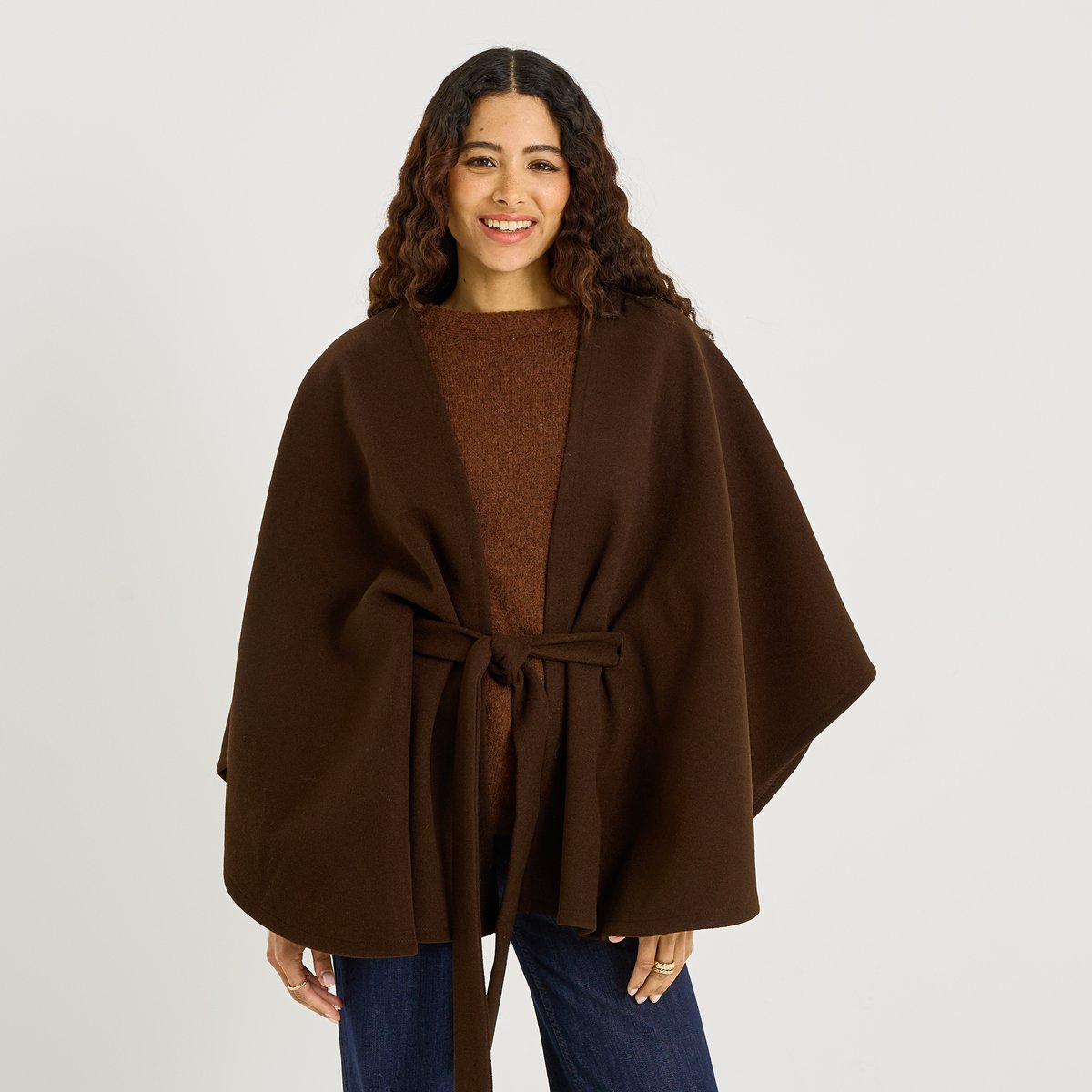 Cape structurée à ceinture marron chocolat, GRAIN DE MALICE