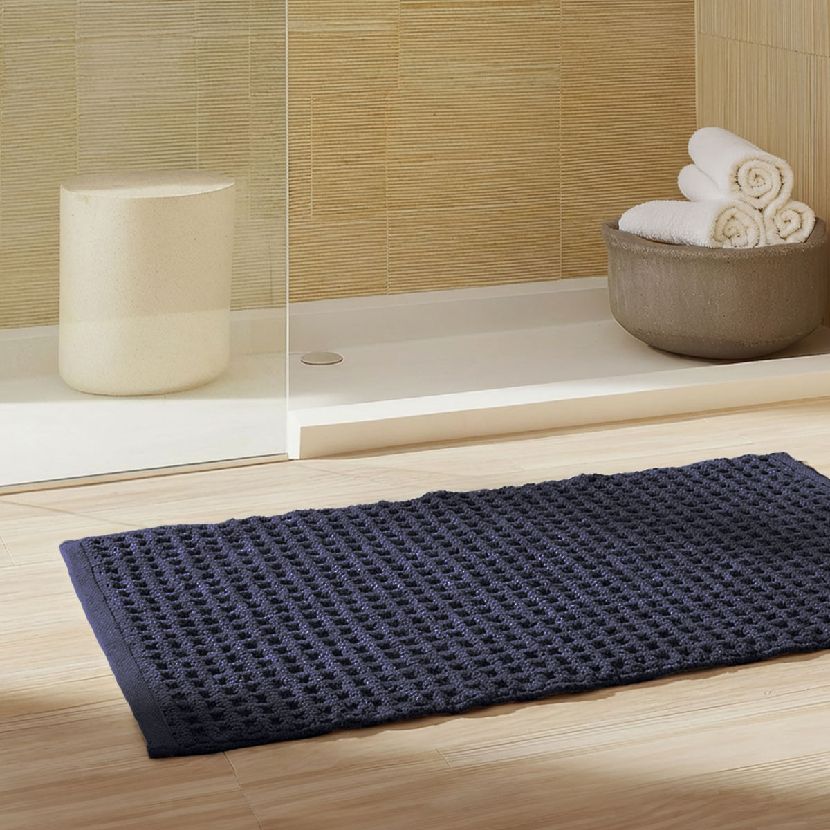 Tapis d'intérieur ou salle de bain en nid d'abeille WAFFLE bleu nuit, SENSEI MAISON