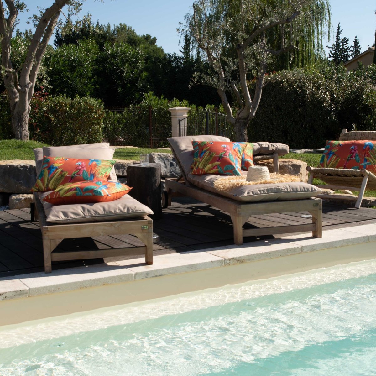Coussin outdoor imprimé perroquets orange, SUD ETOFFE