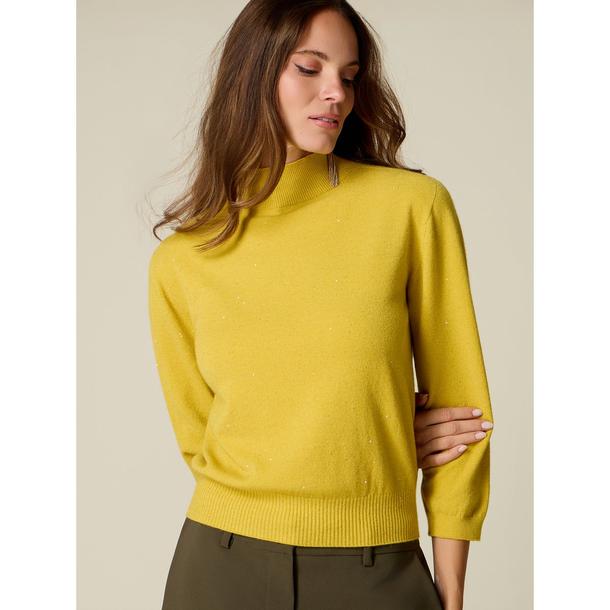 Col roulé à micro paillettes jaune, OLTRE
