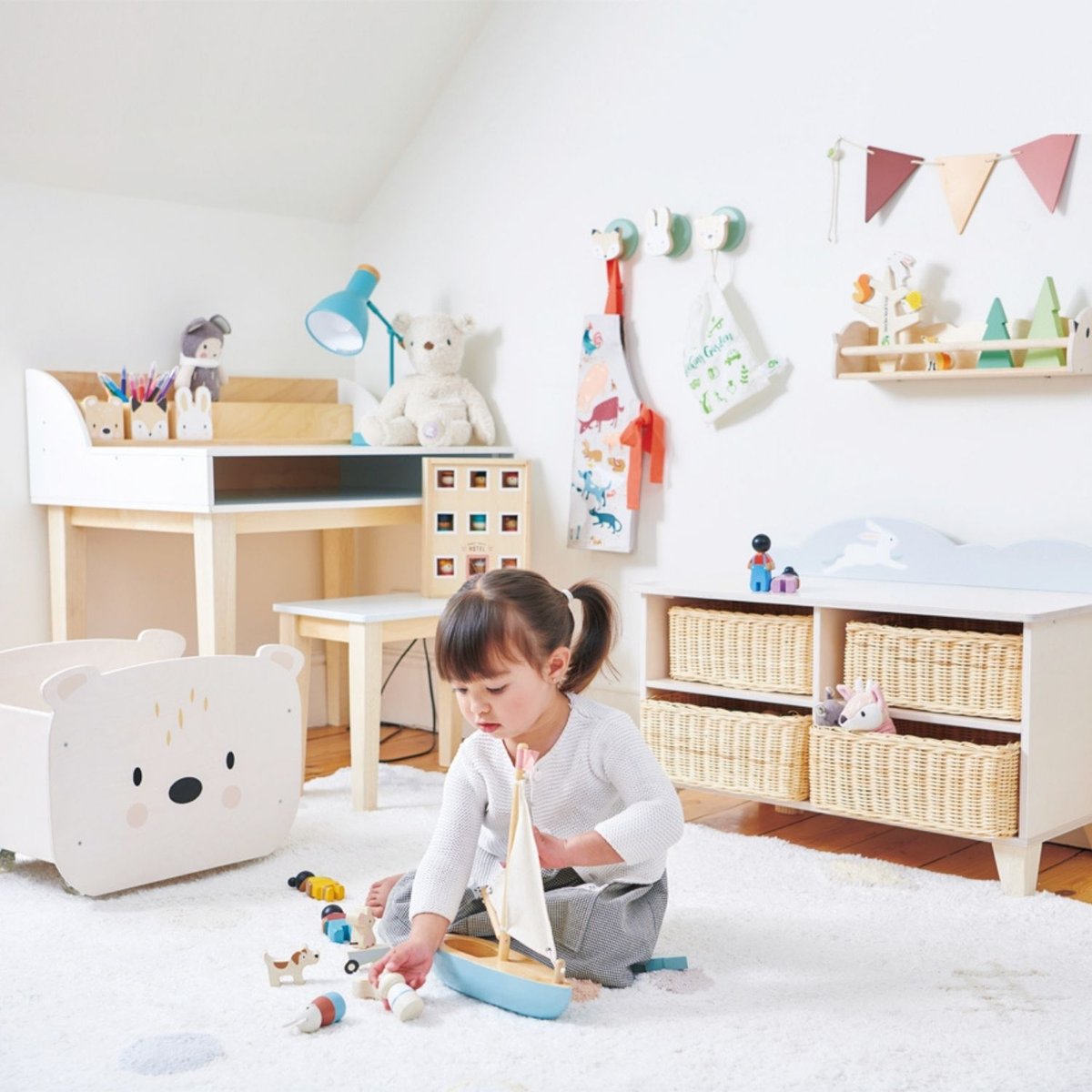 Bureau et chaise multicolore, TENDER LEAF TOYS