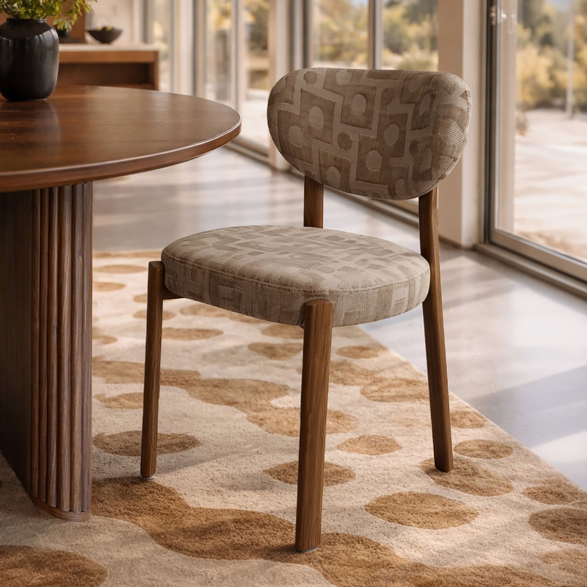 Table ovale 230cm effet noyer et 6 fauteuils en tissu couleur unique, NOW'S HOME