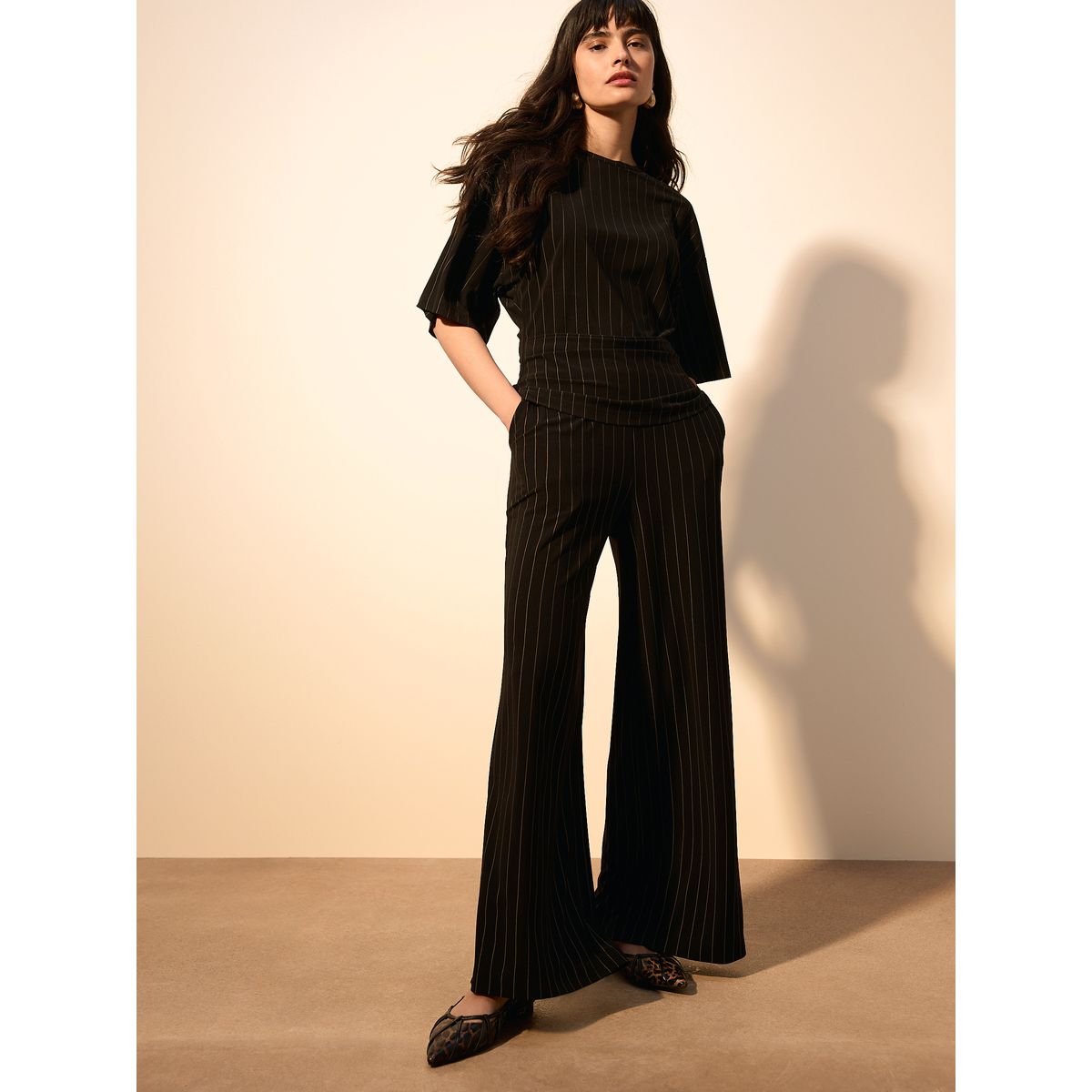 Pantalon large à taille cintrée noir à rayures, NEXT