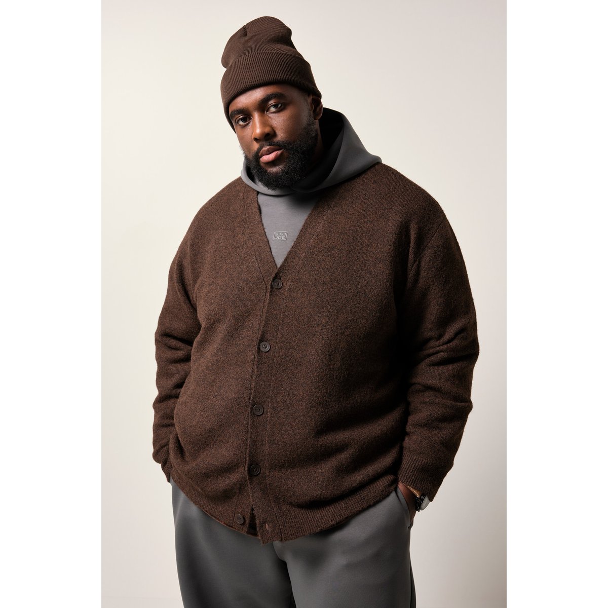 Cardigan encolure en V marron terre, STHUGE