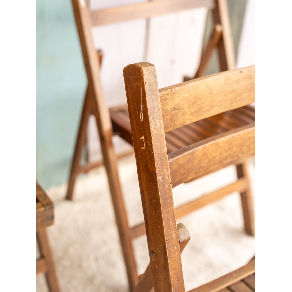 Lot de 5 chaises en bois Claude N°1412 - Bon état bois foncé, DEBONGOUT