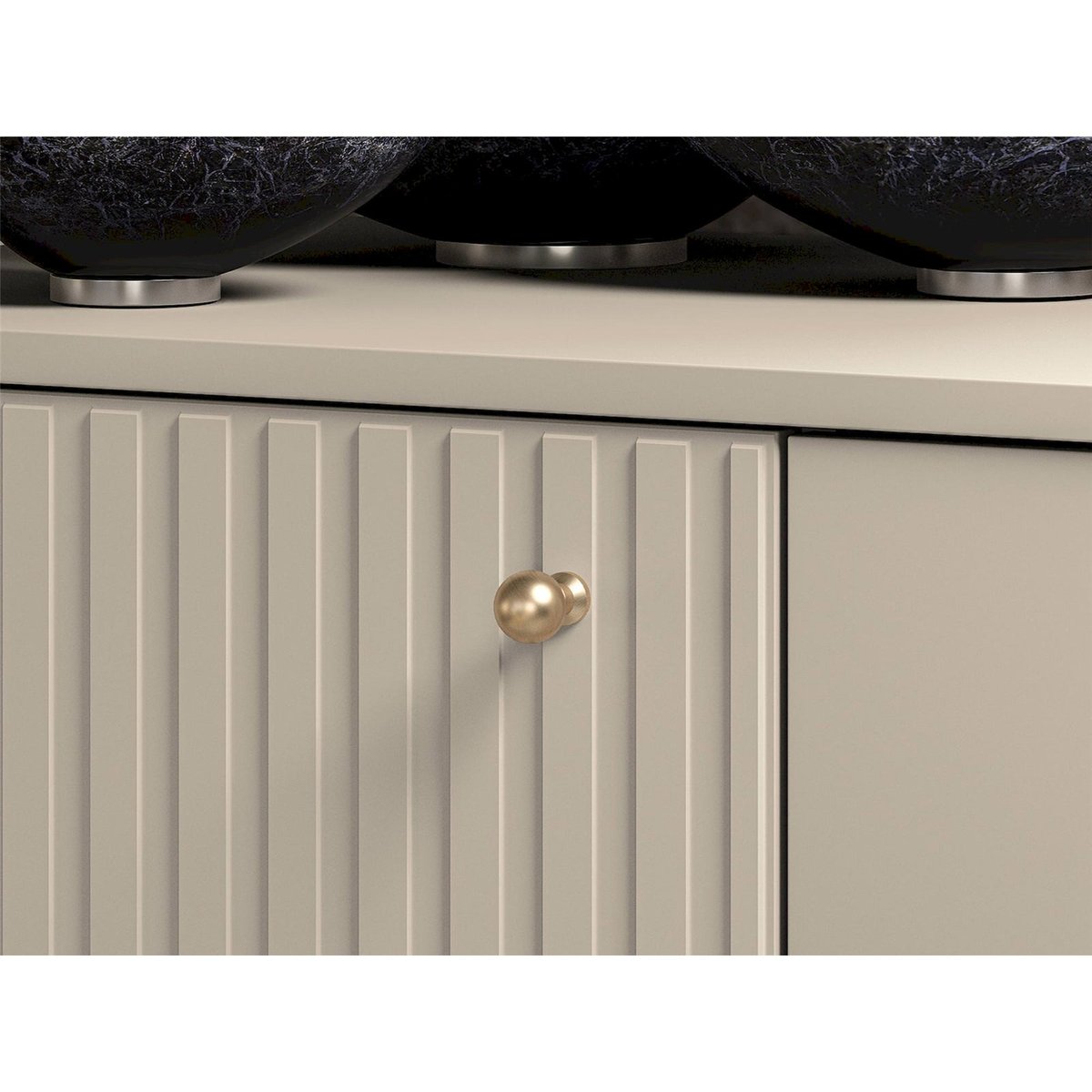 Commode bois collection CALETTO, Porte rainurée cachemire beige mat avec poignées dorées et pieds noirs, RECOLLECTION