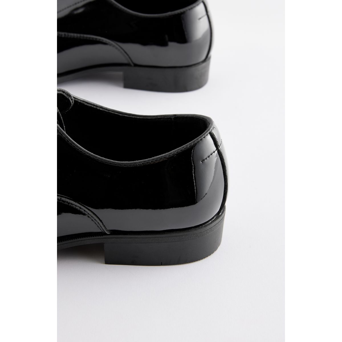 Chaussures oxford vernies à bout rapporté noir, NEXT