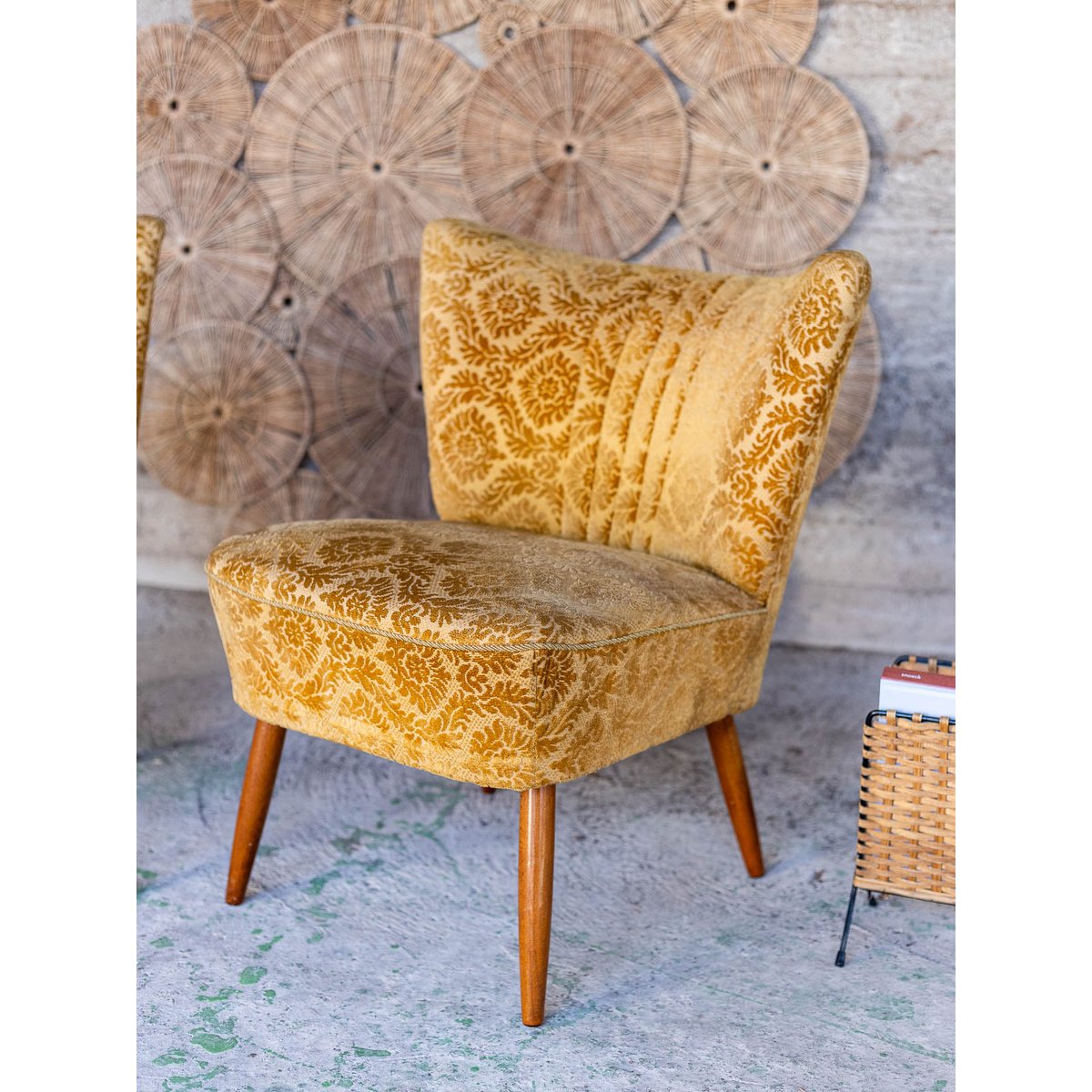 Paire de fauteuils jaune moutarde Jakob N°1385 - Bon état jaune, DEBONGOUT