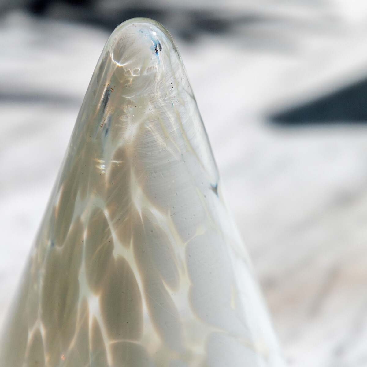 Small White Confetti Glass Tree Decoration white, SO'HOME