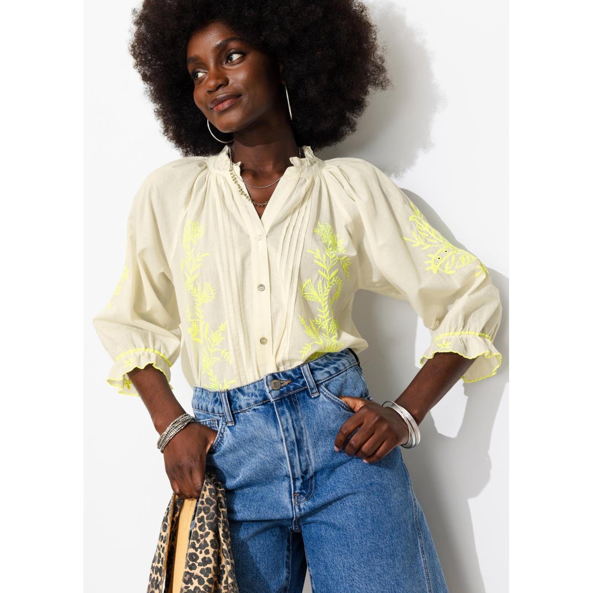 Blouse à broderies fluo ecru, PROMOD
