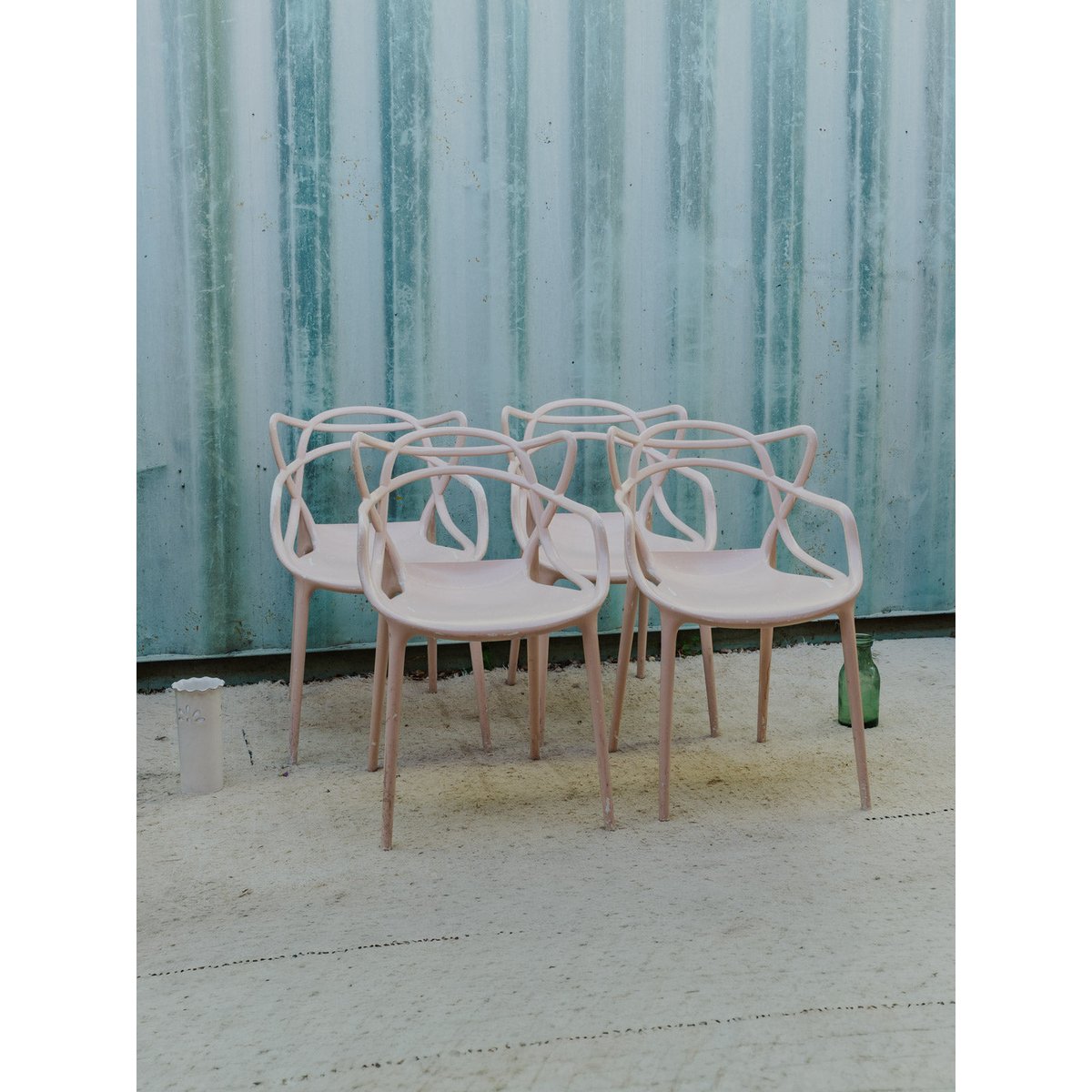 Lot de 4 fauteuils en plastique rose Jakob N°1413 - Bon état rose, DEBONGOUT