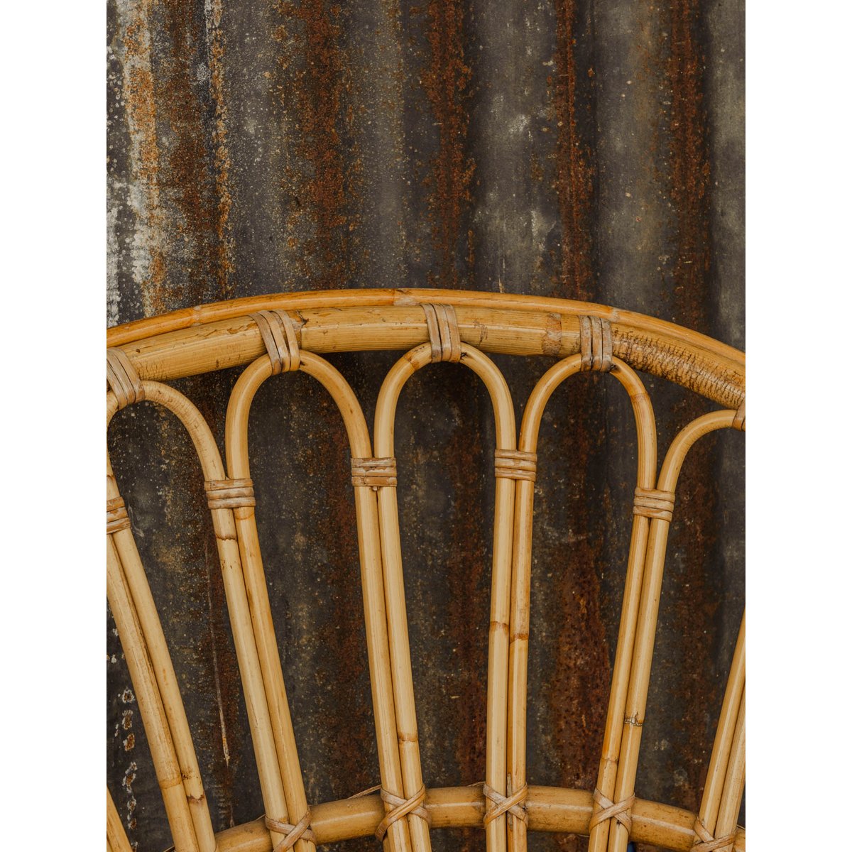 Fauteuil en rotin Ernest N°1630 - Bon état bois clair, DEBONGOUT