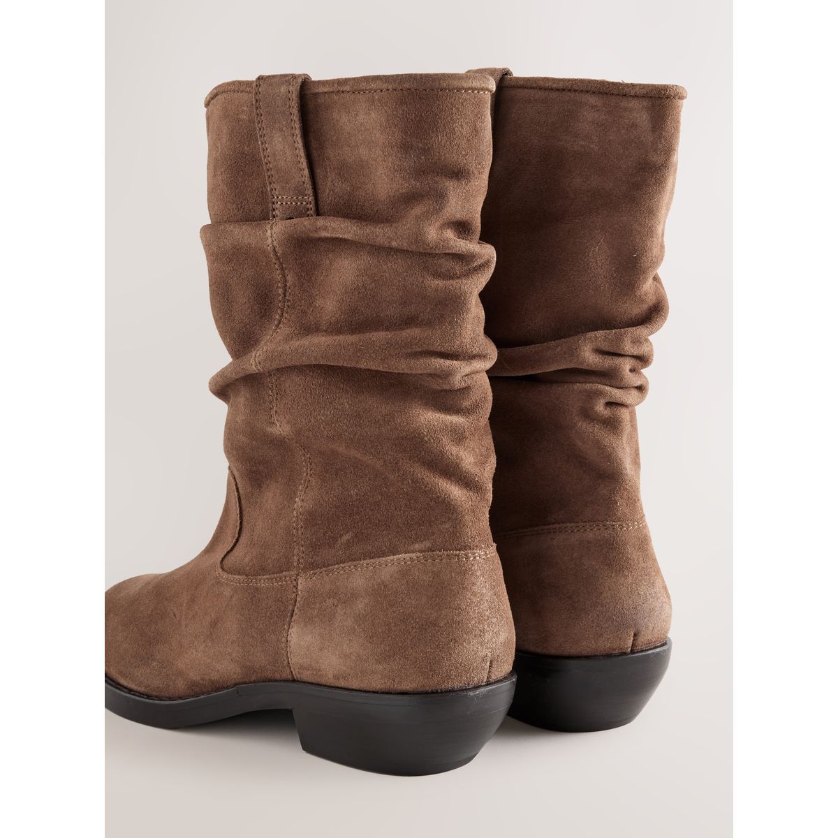 Bottines souples mi-hautes en cuir à enfiler marron fauve, NEXT