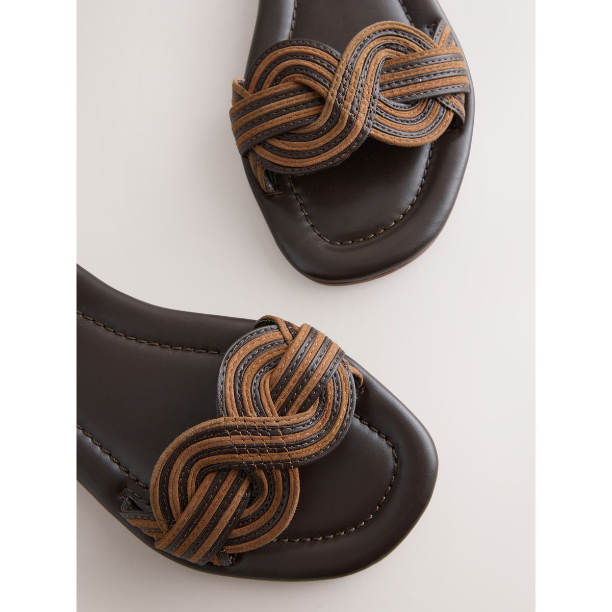 Sandales plates effet tressé forever comfort® marron fauve, NEXT