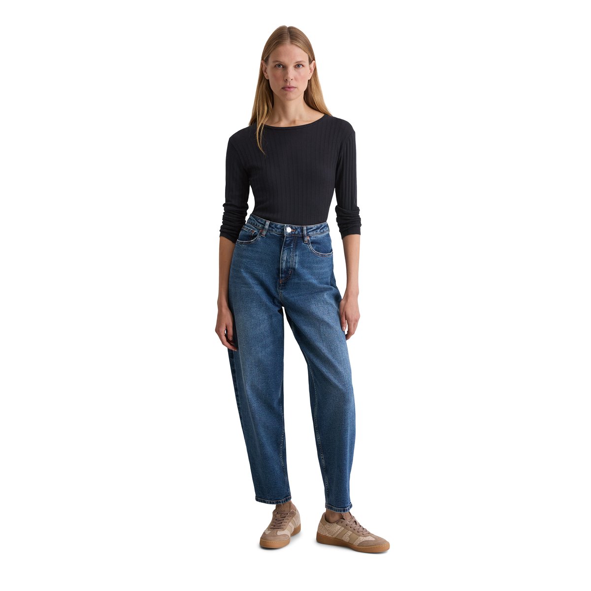 Jeans modèle Lara barrel cropped en Organic Cotton Stretch avec du polyester recyclé bleu foncé, MARC O'POLO