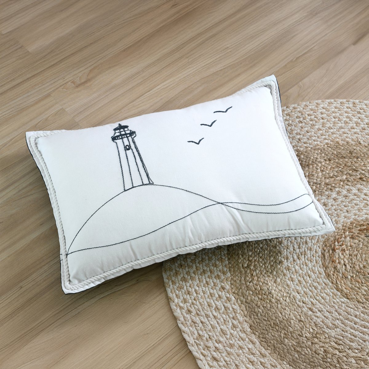 Coussin polycoton brodé style bord de mer blanc, LOVELY CASA
