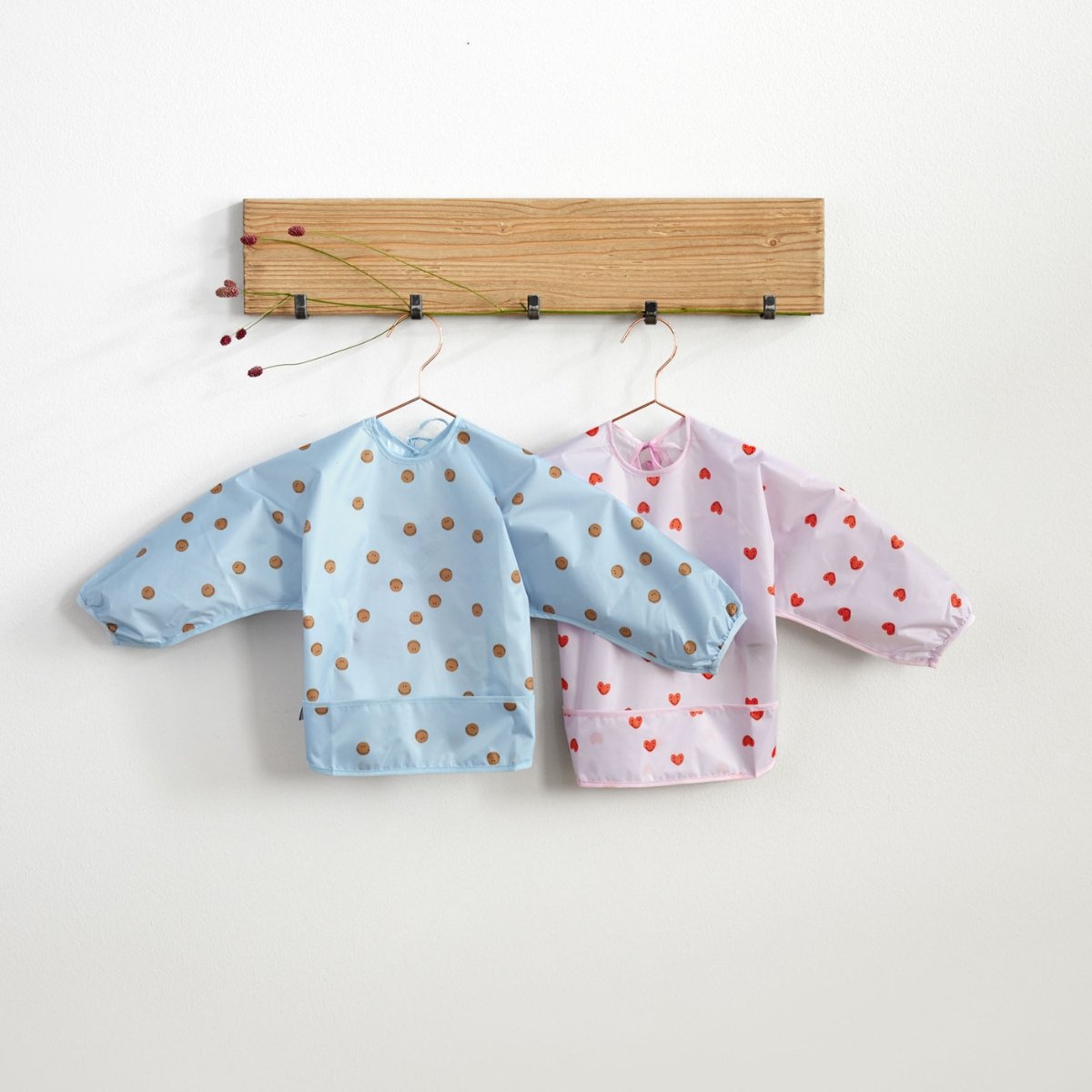 Lot de 2 bavoirs lilas, rouge, LASSIG