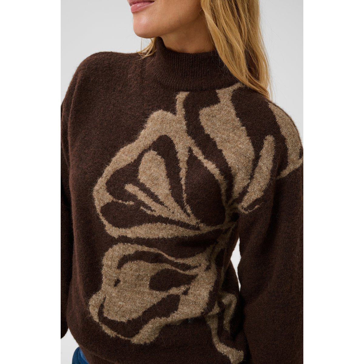 Pullover tricoté marron coffee bean with beige flower, KAFFE