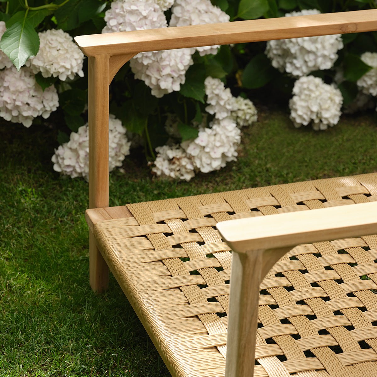 Salon de jardin bas en teck avec coussins gris chiné 2 personnes PIANA gris_chine, BERAH GETAH