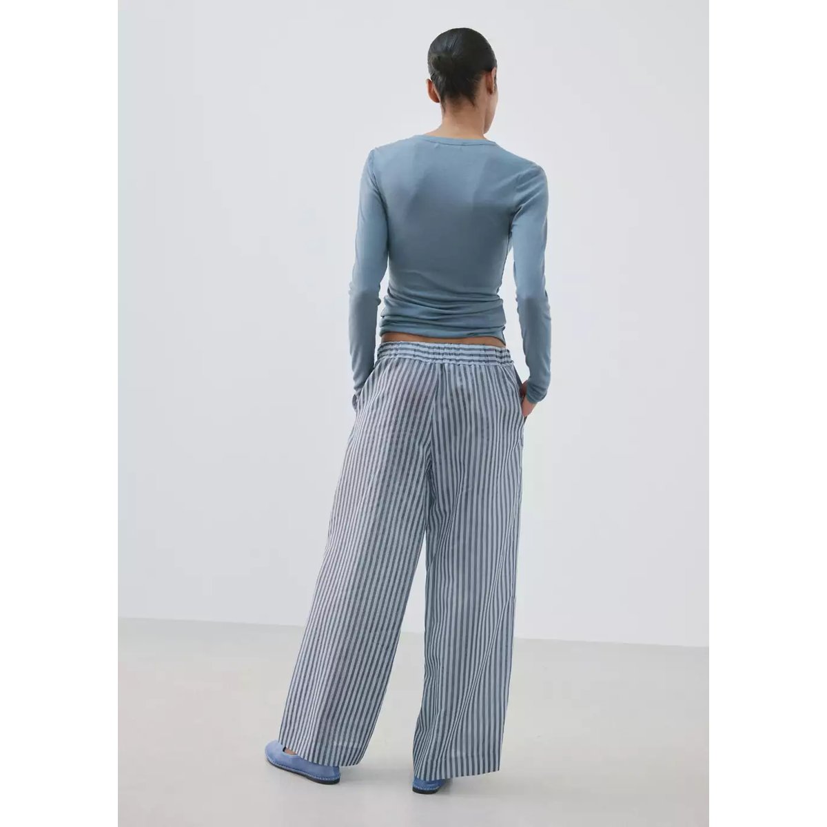 Pantalon de pyjama en mélange de soie à rayures bleu, MANGO