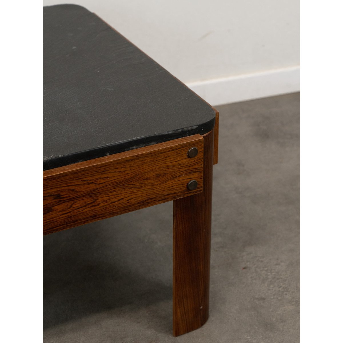 Table basse en bois et ardoise Marie-Pierre N°81 - Bon état gris, DEBONGOUT