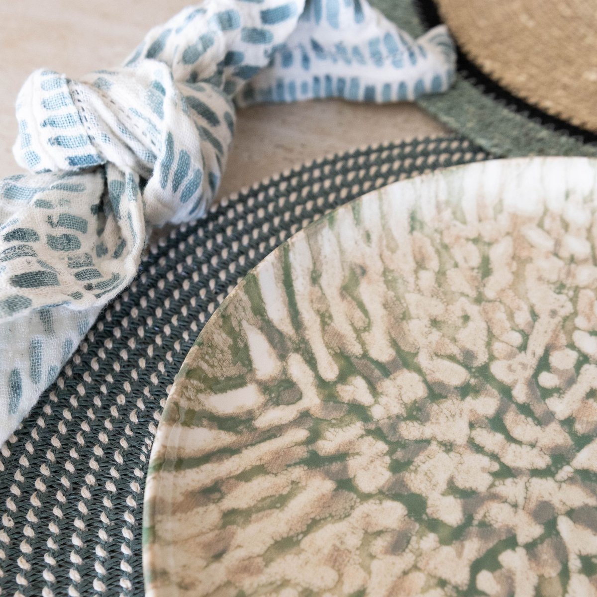 Lot de 6 assiettes plates en grès 26cm, JADE beige-vert, NOVASTYL