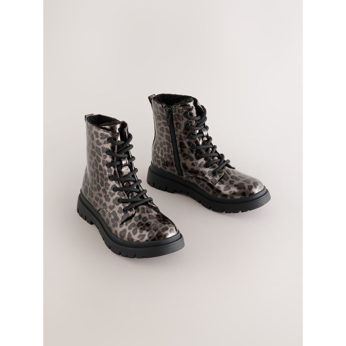 Bottines à lacets et doublure chaude imprimé léopard marron vison, NEXT