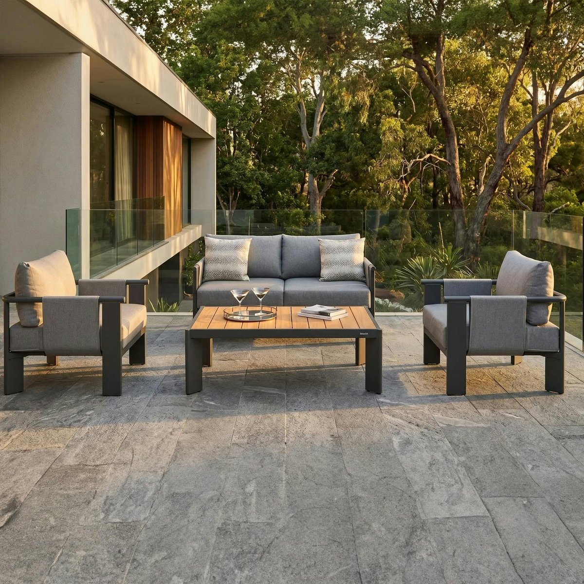 Salon de jardin 4 places en aluminium anthracite LIGO anthracite, PIER IMPORT