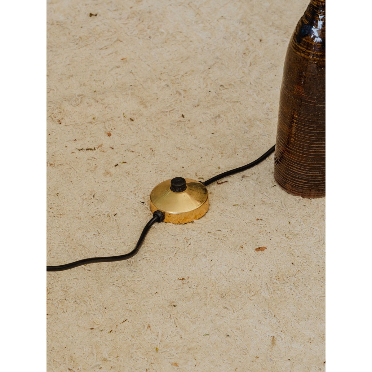 Lampadaire en métal doré Julien N°431 - Bon état doré, DEBONGOUT