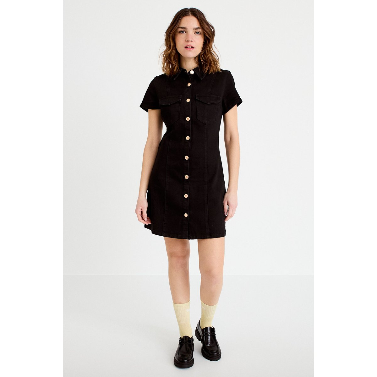 Robe courte trapèze en jean col chemise noir, CACHE CACHE