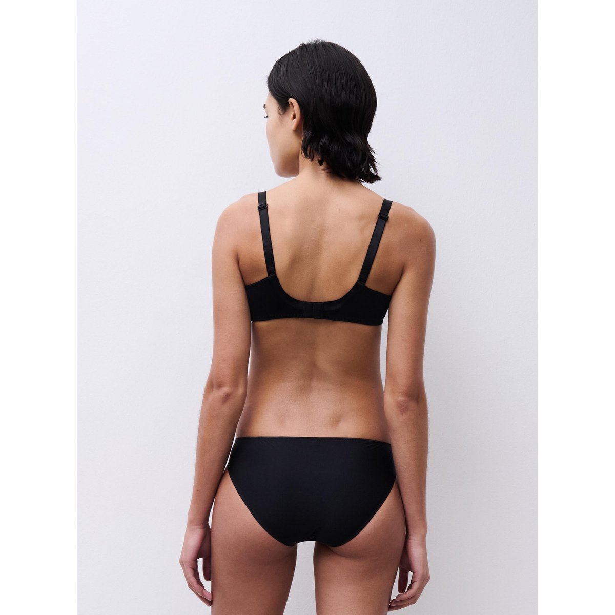 Soutien-gorge emboîtant EVERY CURVE noir, CHANTELLE
