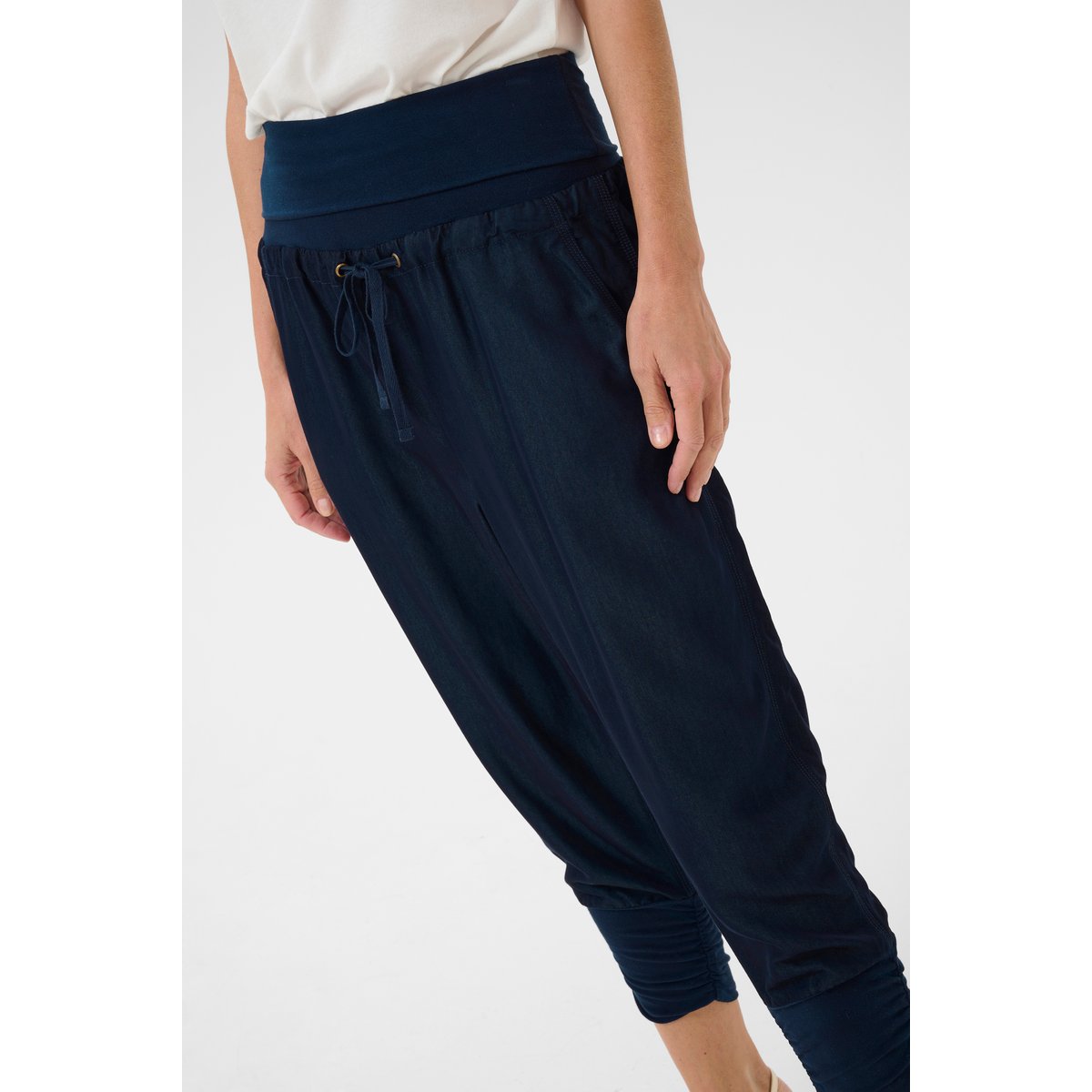 Pantalon casual bleu navy blazer, CREAM