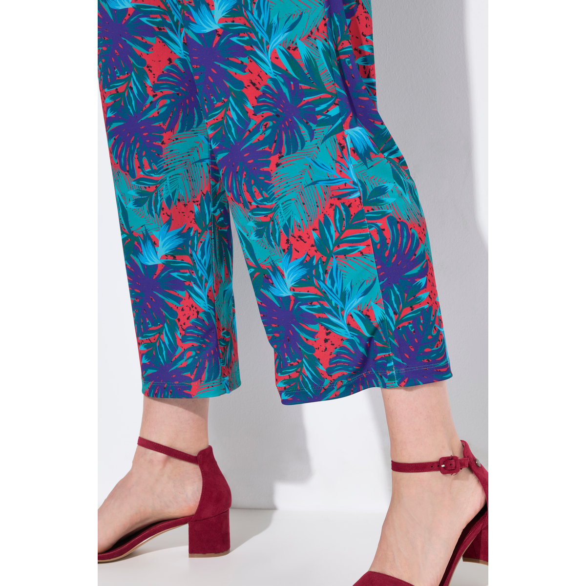 Pantalon 7/8 en jersey. Jambe droite salsa, ULLA POPKEN
