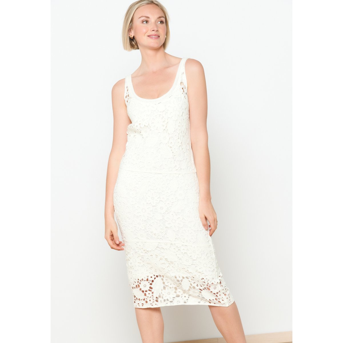 Robe mi-longue en crochet blanc casse, LOLALIZA