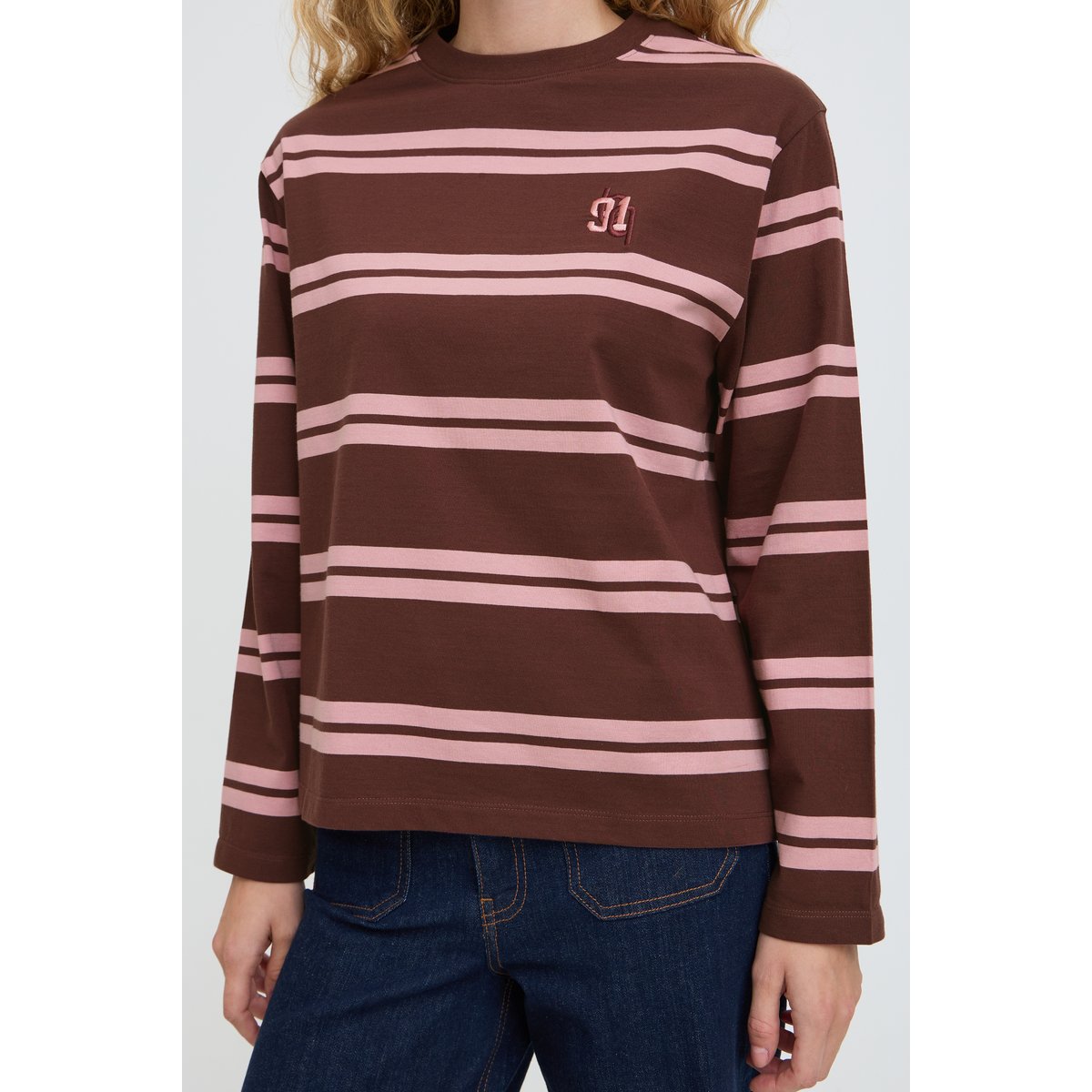 Á manches longues marron fudge stripe, B.YOUNG