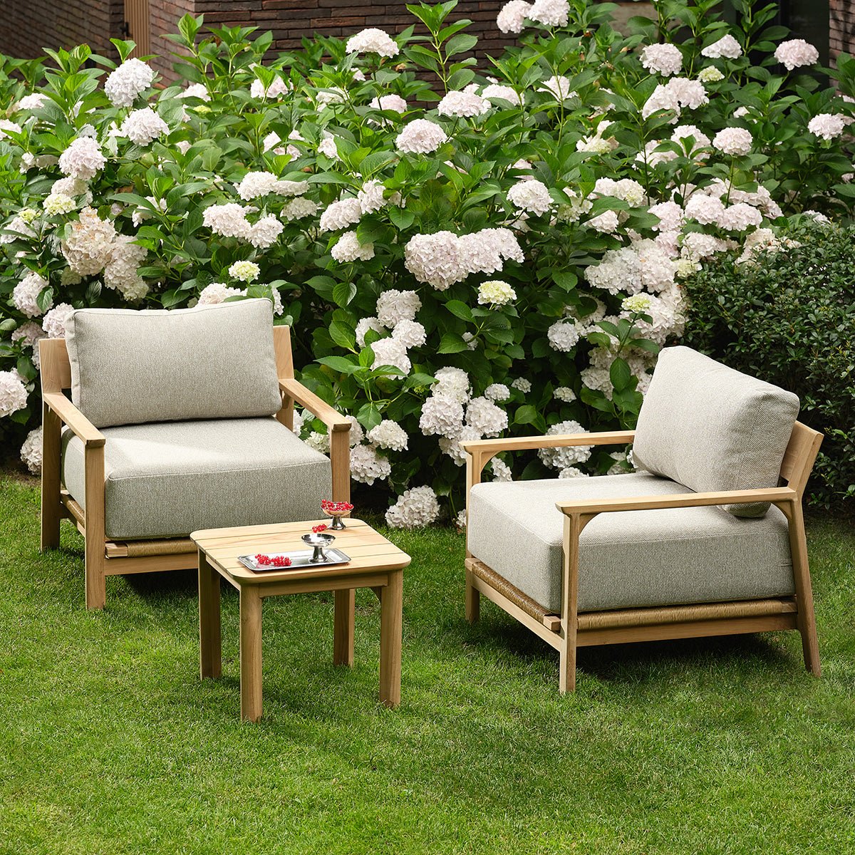 Salon de jardin bas en teck avec coussins gris chiné 2 personnes PIANA gris_chine, BERAH GETAH