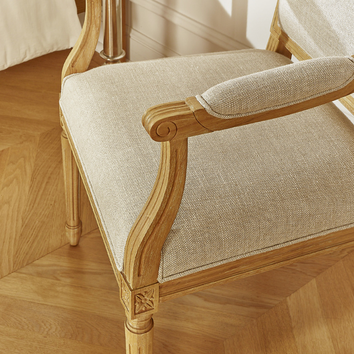 Fauteuil de table style classique en bois massif et lin premium ASTRID lin, ROBIN DES BOIS