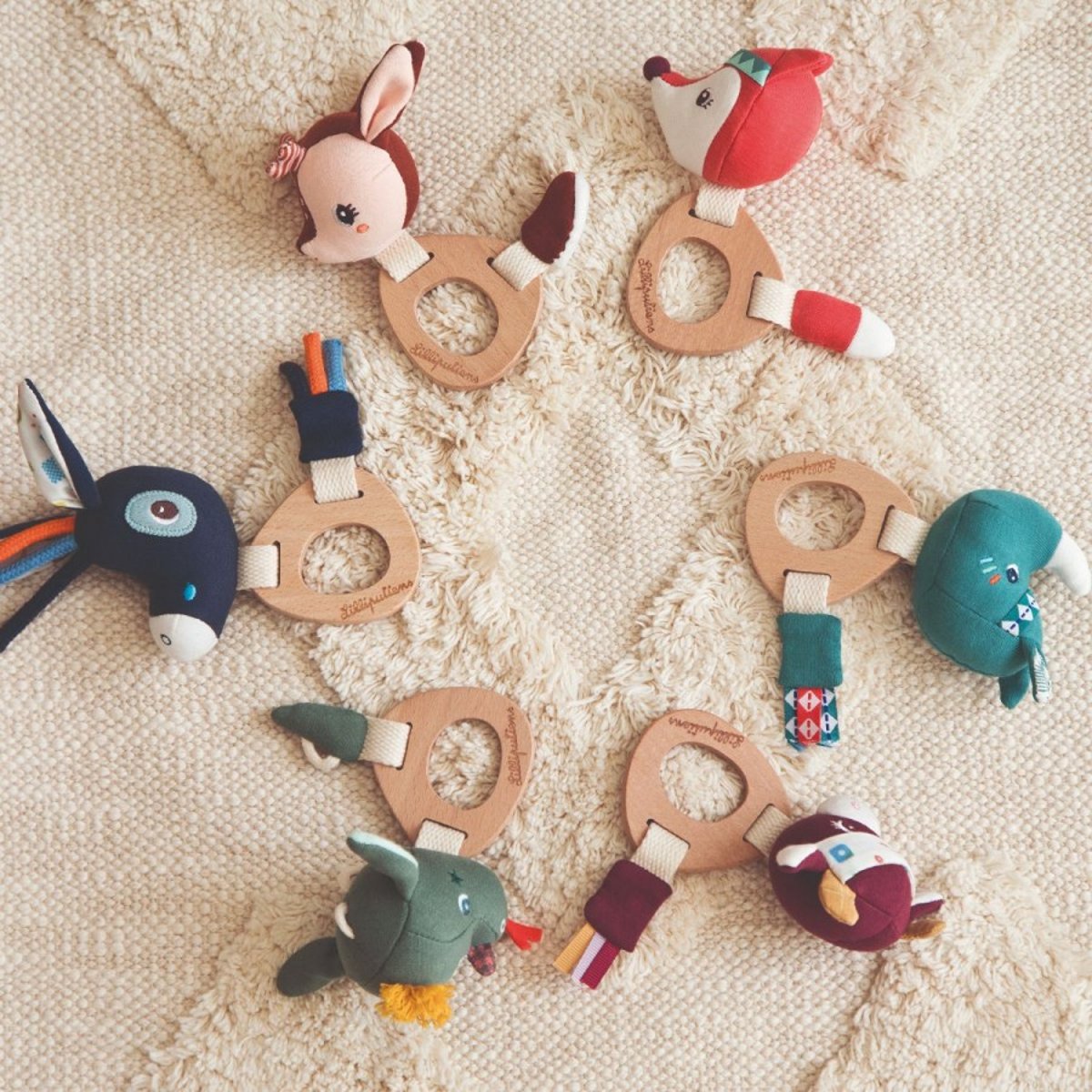 Hochet Eco Alice orange, LILLIPUTIENS