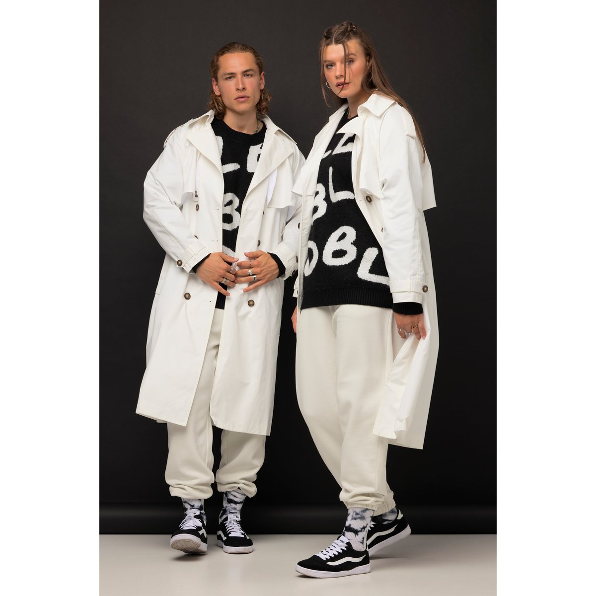 Trench-coat oversized avec col à revers et blanc pierre, STUDIO UNTOLD