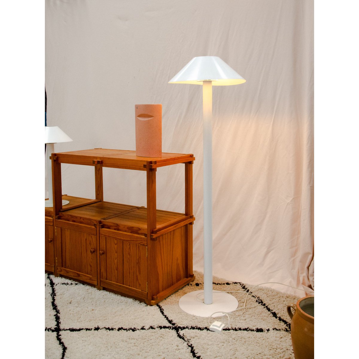 Lampadaire en métal blanc Julien N°433 - Bon état blanc, DEBONGOUT