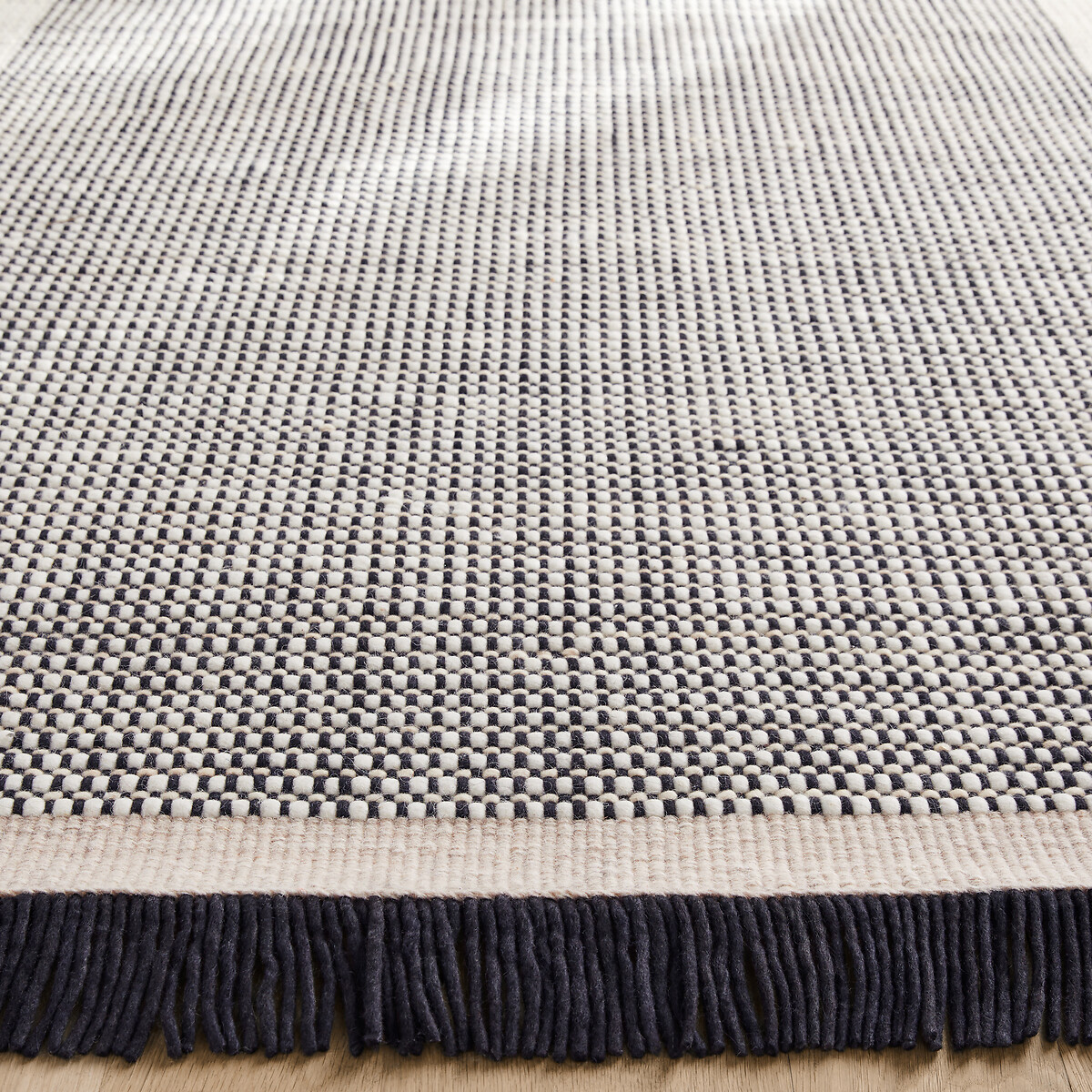 Tapis tissé main en laine, Sekot ivoire/carbone, AM.PM