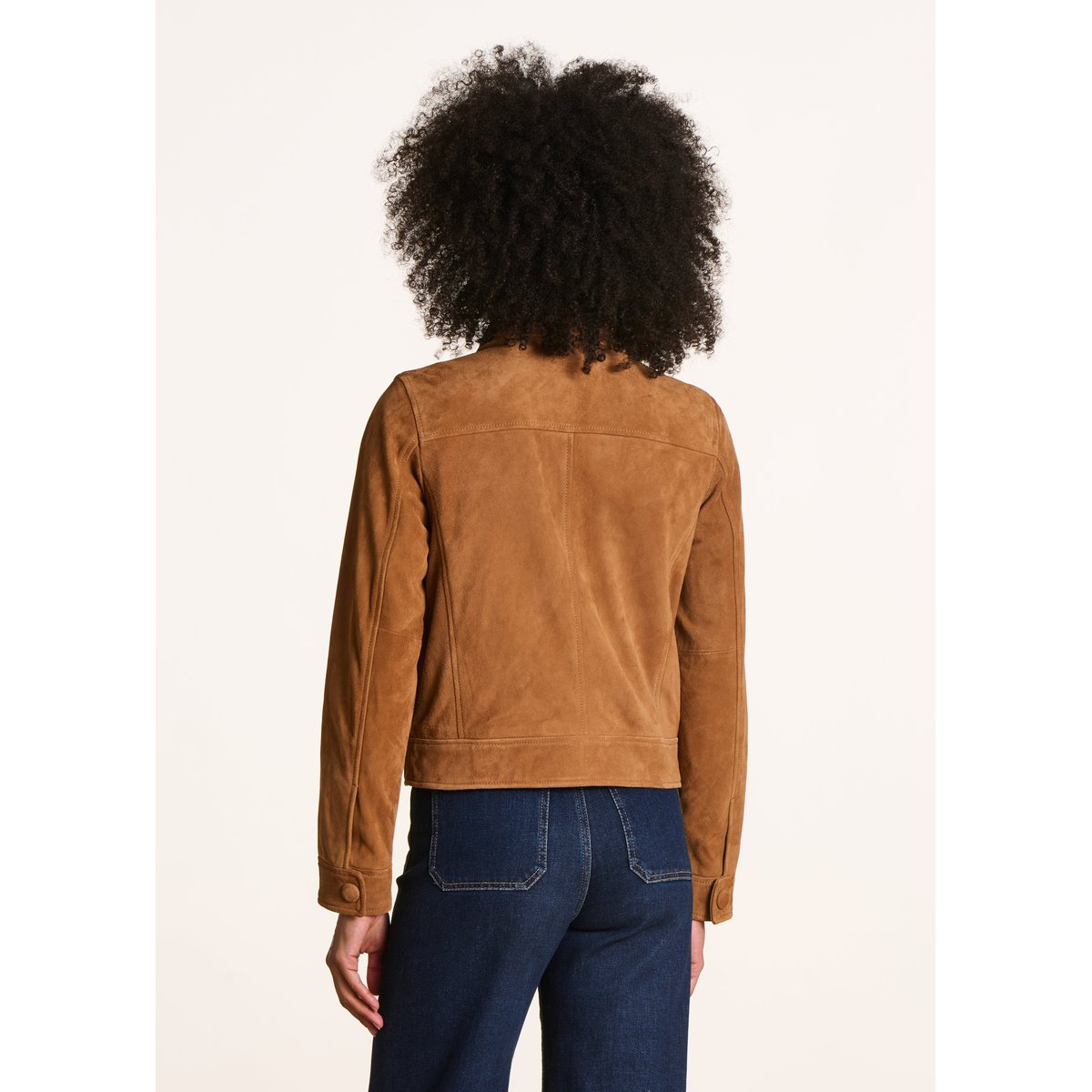 Blouson court en daim toffee, LA FEE MARABOUTEE