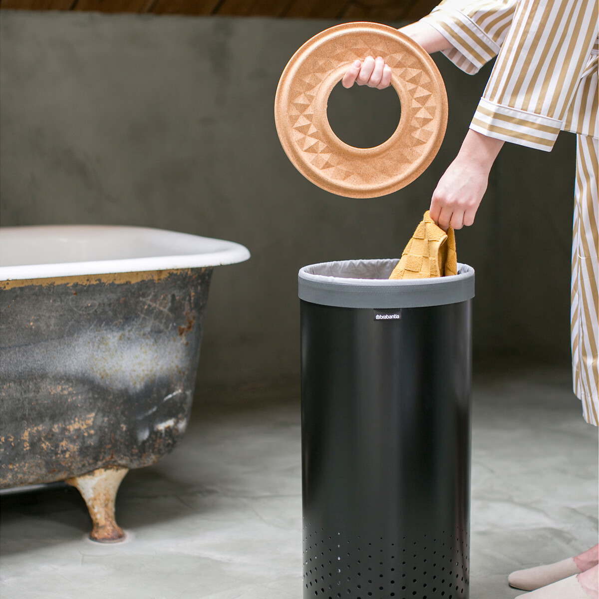 Laundry Bin, 35L with Cork Lid matt black, BRABANTIA
