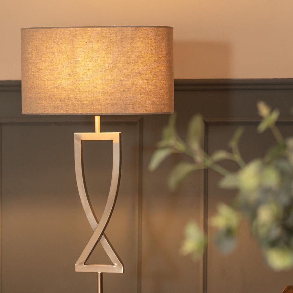 Kendrick Brushed Chrome Floor Lamp silver-coloured, SO'HOME