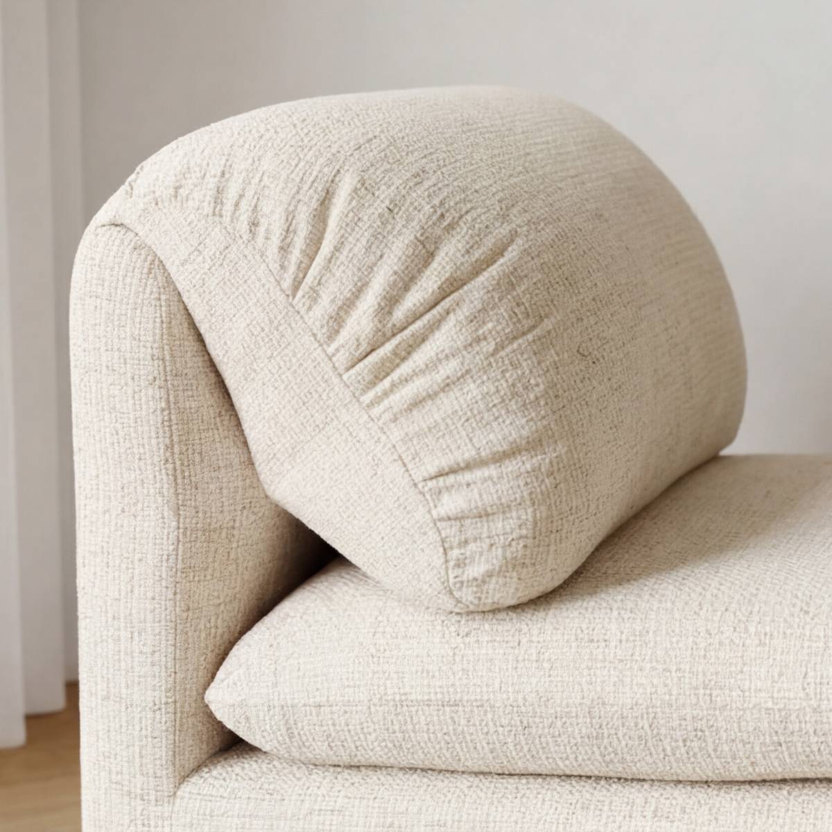 Fauteuil en tissu ARELYA blanc, MADE IN MEUBLES